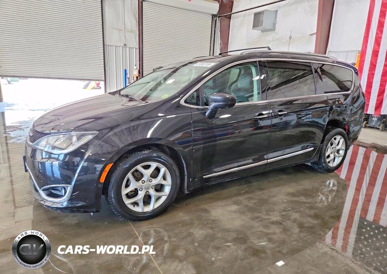 2020 Chrysler Pacifica Touring L Plus