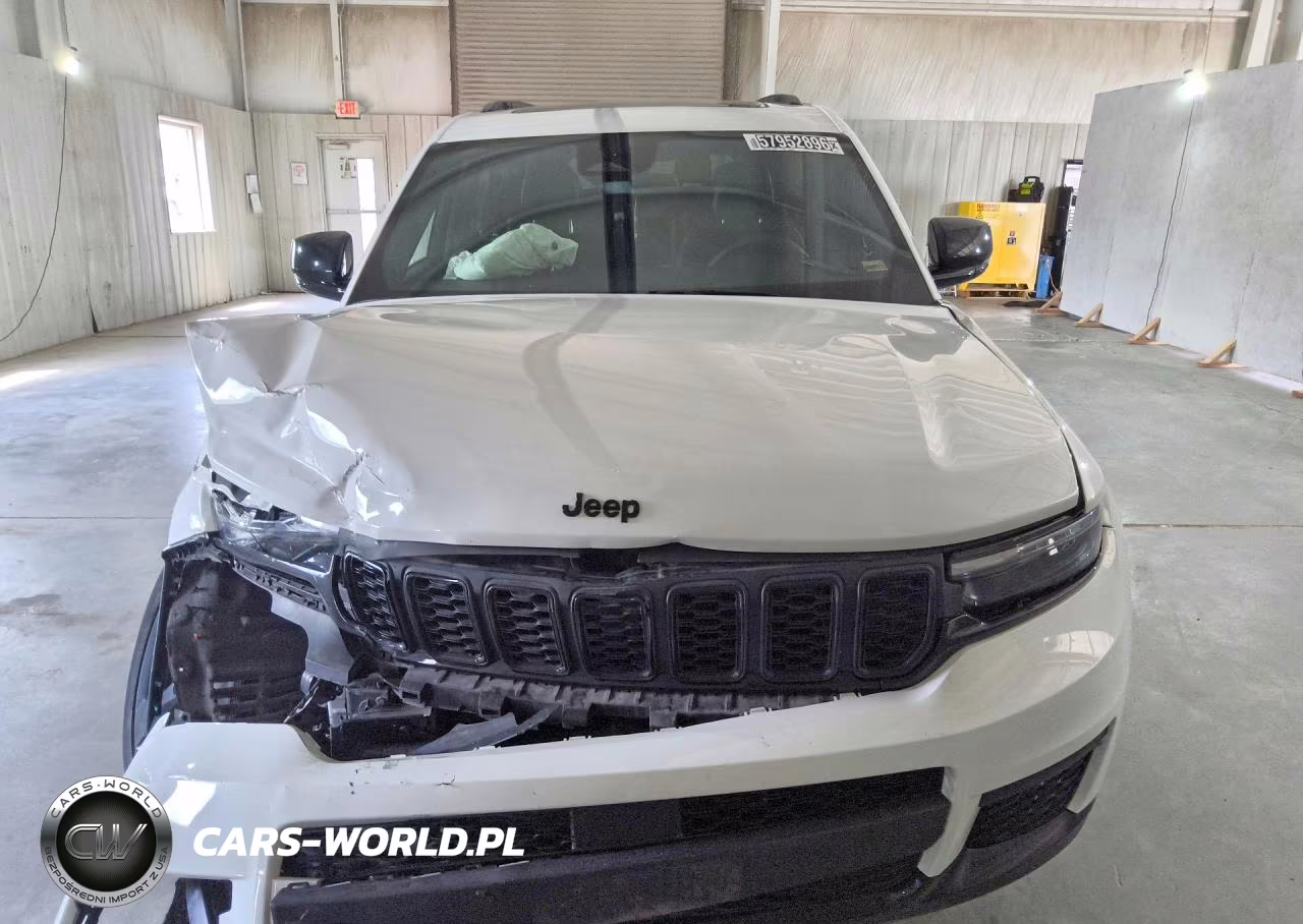 2024 Jeep Grand Cherokee L Laredo VIN:1C4RJKAG0R8921306 - 5