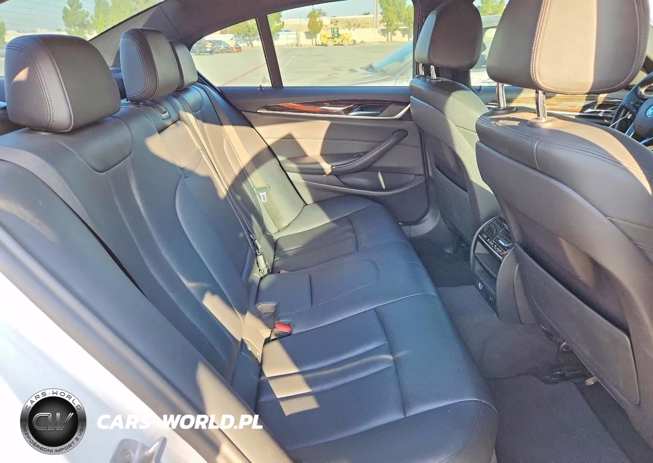 2018 BMW 530E VIN:WBAJA9C57JB034260 - 10