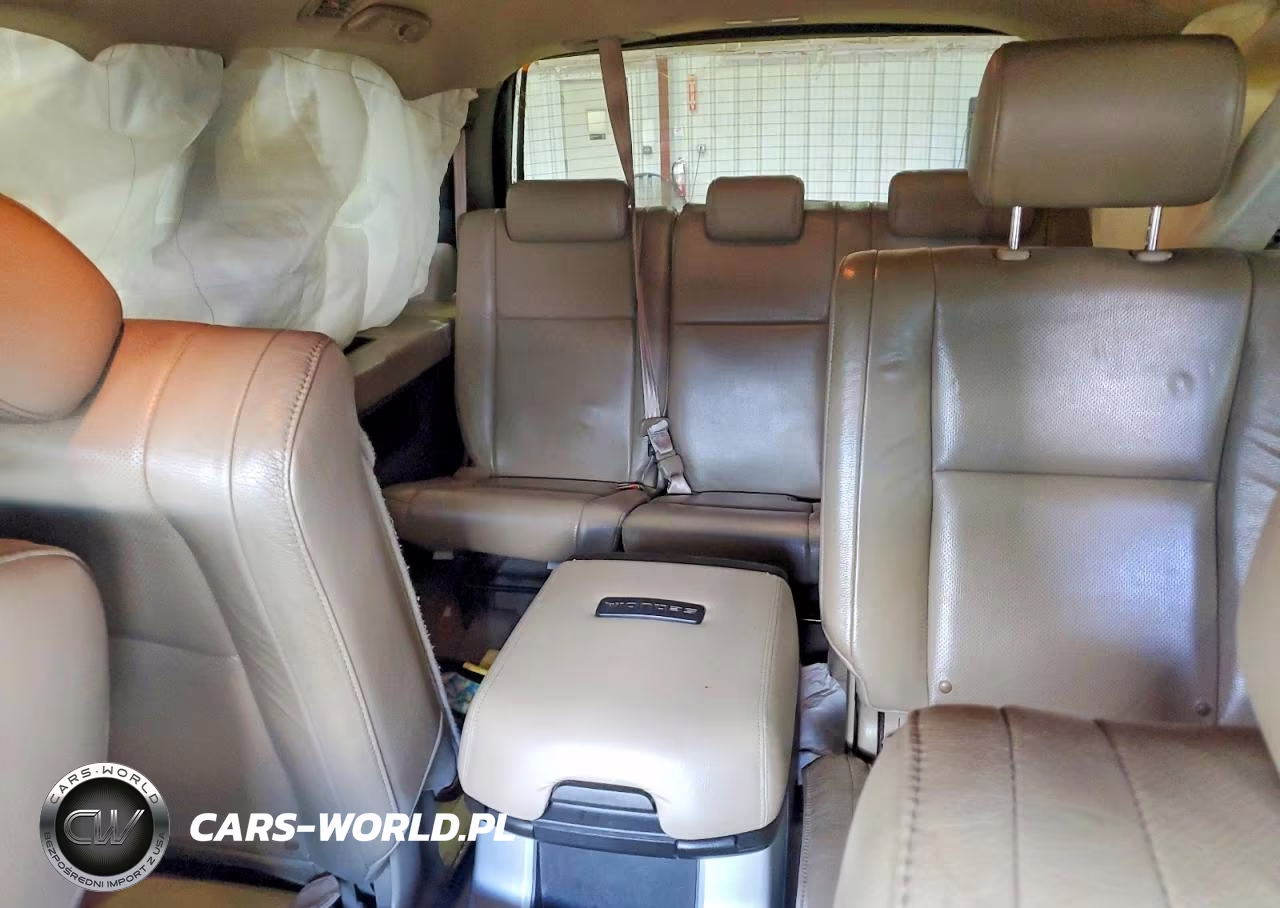 2008 Toyota Sequoia Platinum VIN:5TDBY67A88S008035 - 10