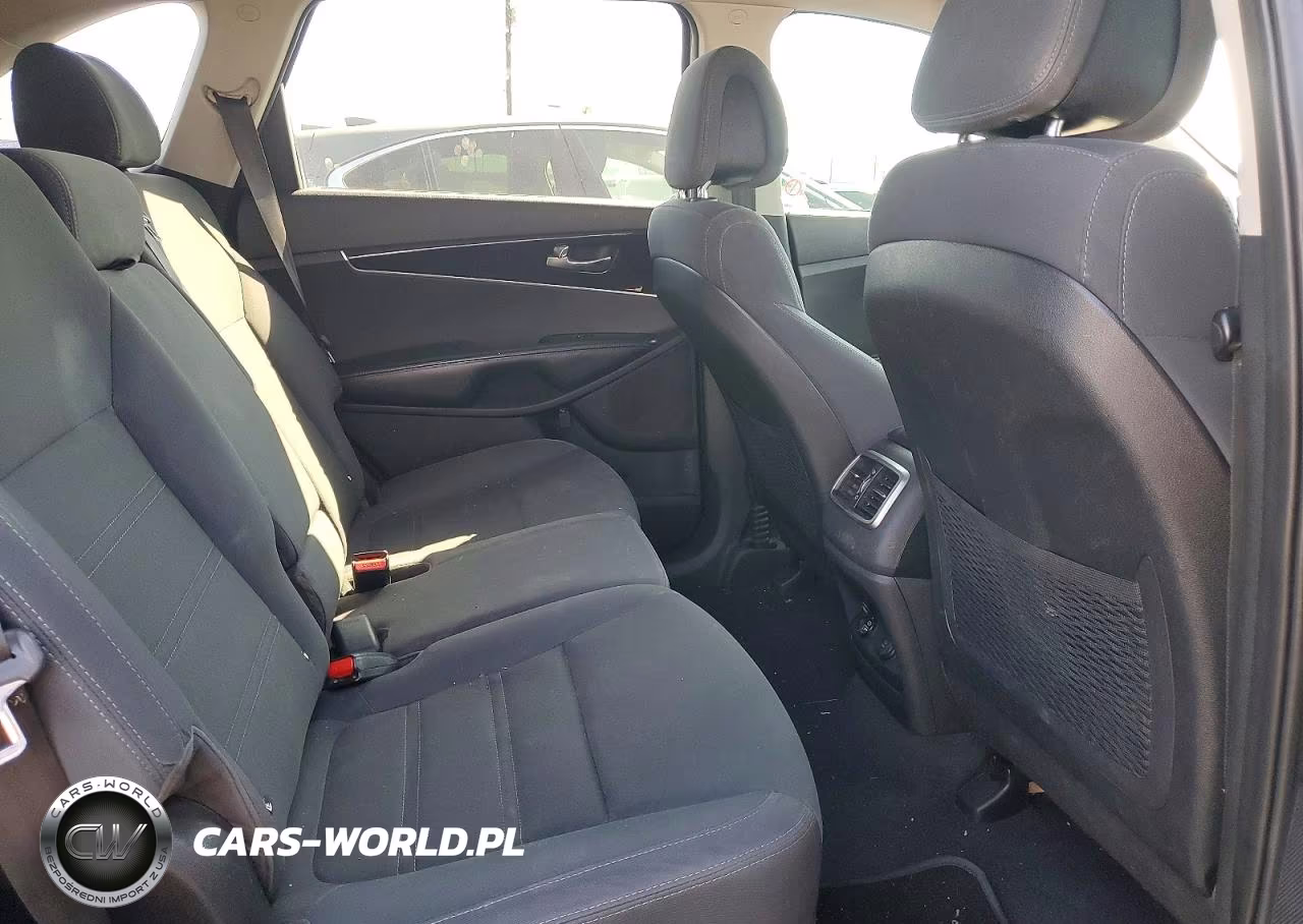 2016 Kia Sorento Lx V6 VIN:5XYPG4A54GG160379 - 11