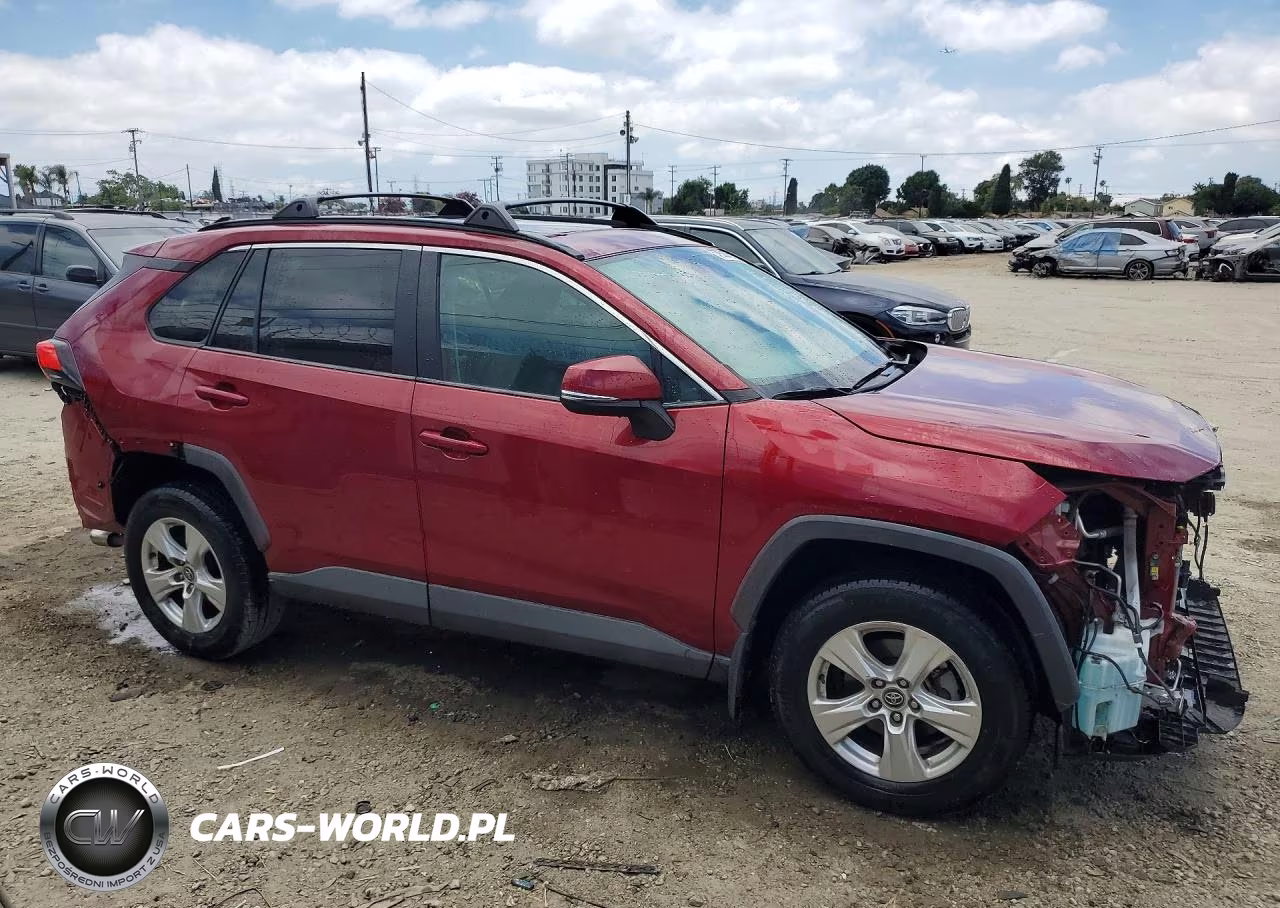 2020 Toyota Rav4 Xle VIN:2T3W1RFV2LW077600 - 4