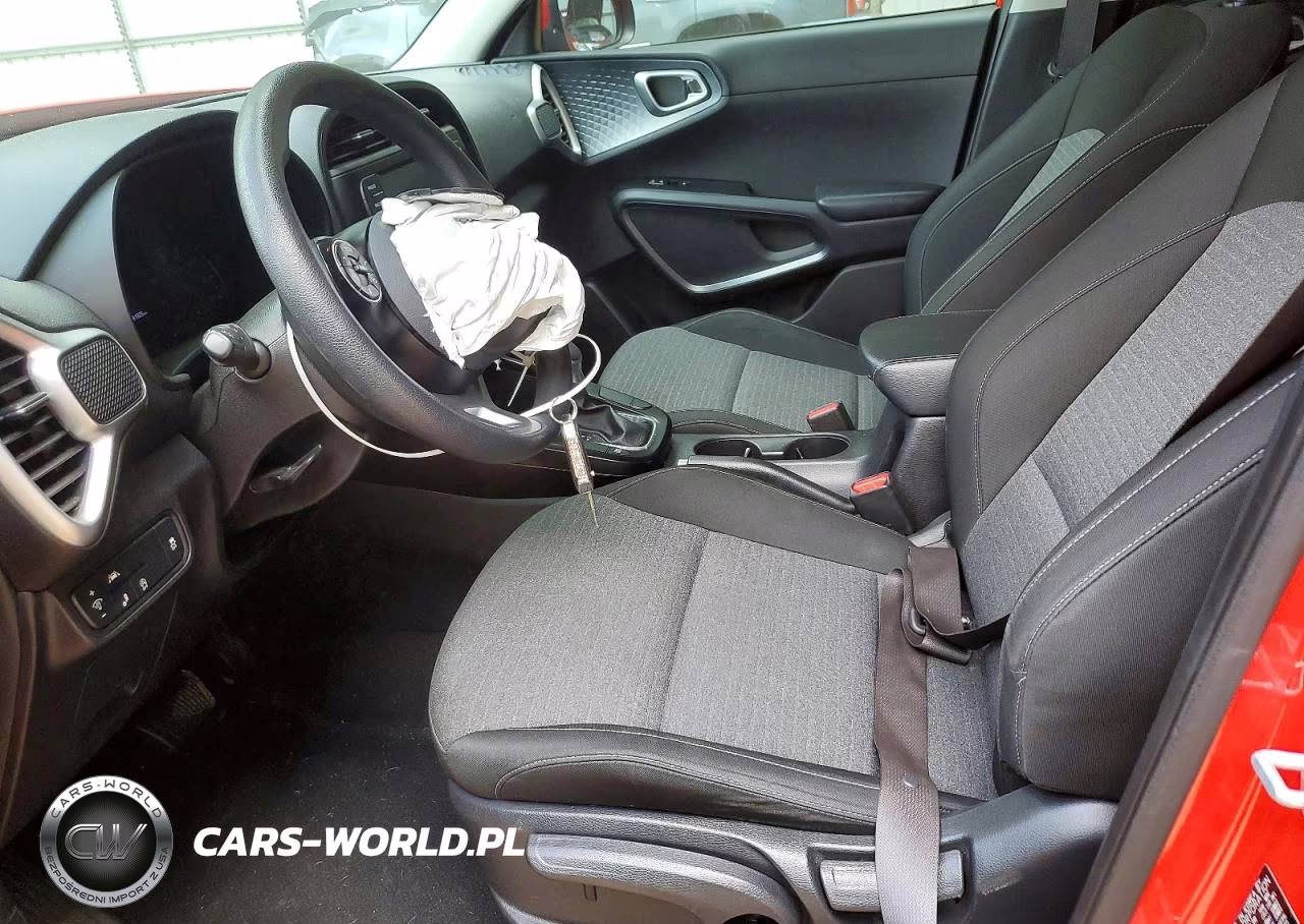 2020 Kia Soul S VIN:KNDJ23AU5L7007247 - 7