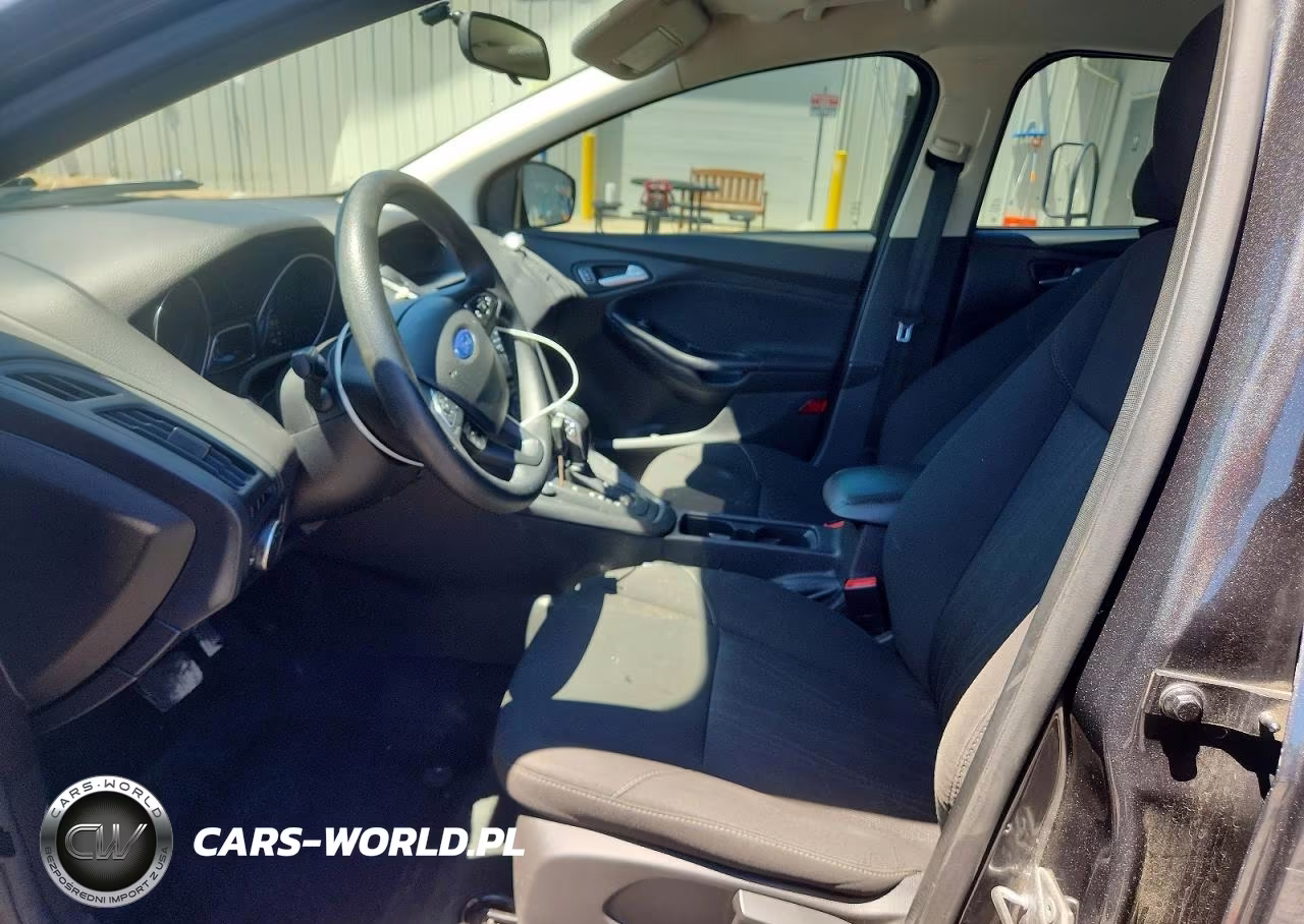 2016 Ford Focus Se VIN:1FADP3F22GL403094 - 7