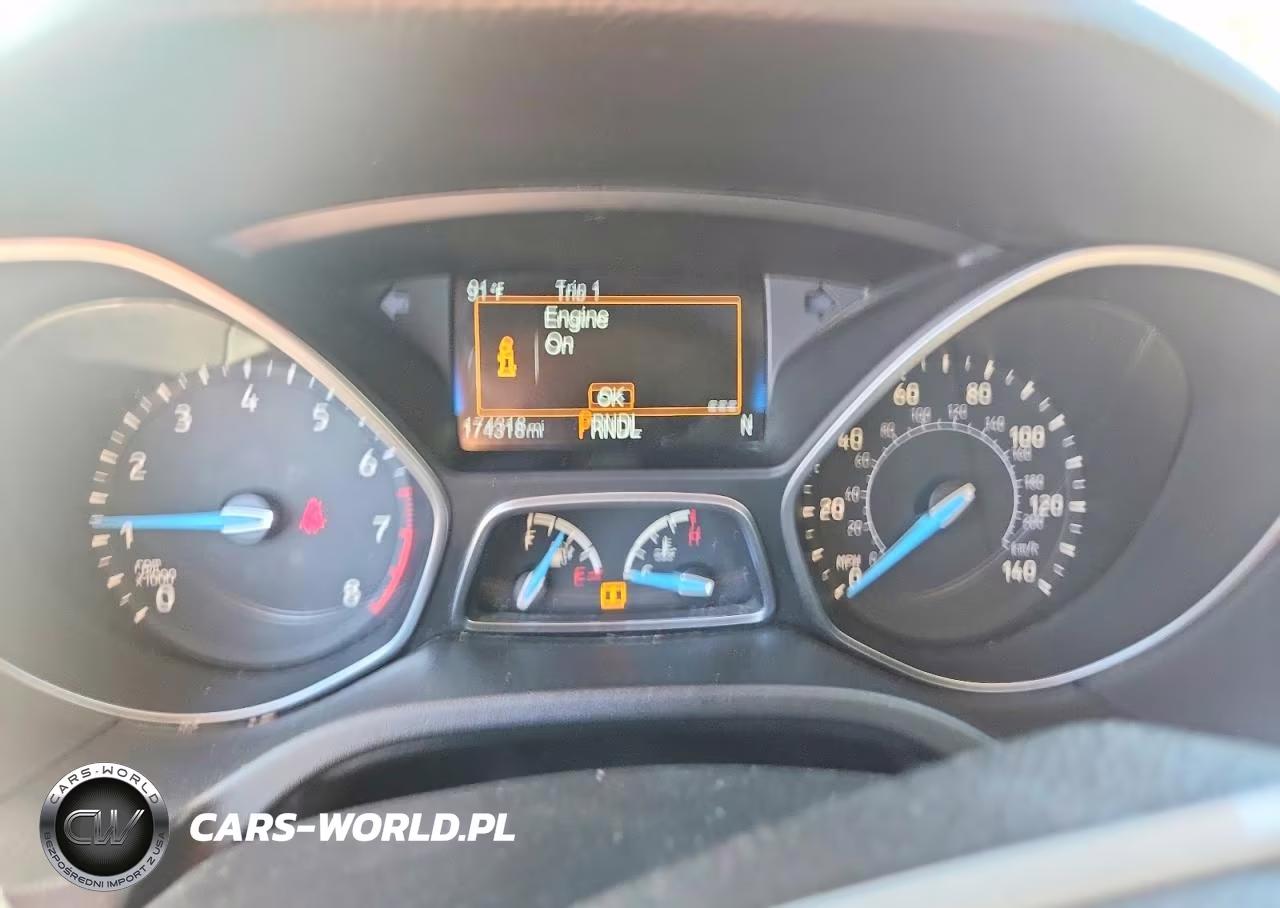 2016 Ford Focus Se VIN:1FADP3F22GL403094 - 9
