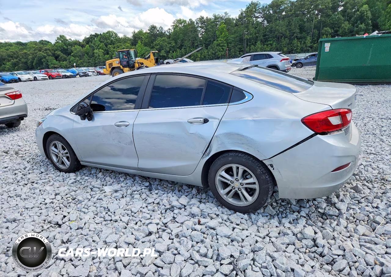 2018 Chevrolet Cruze Lt VIN:1G1BE5SM3J7201710 - 2
