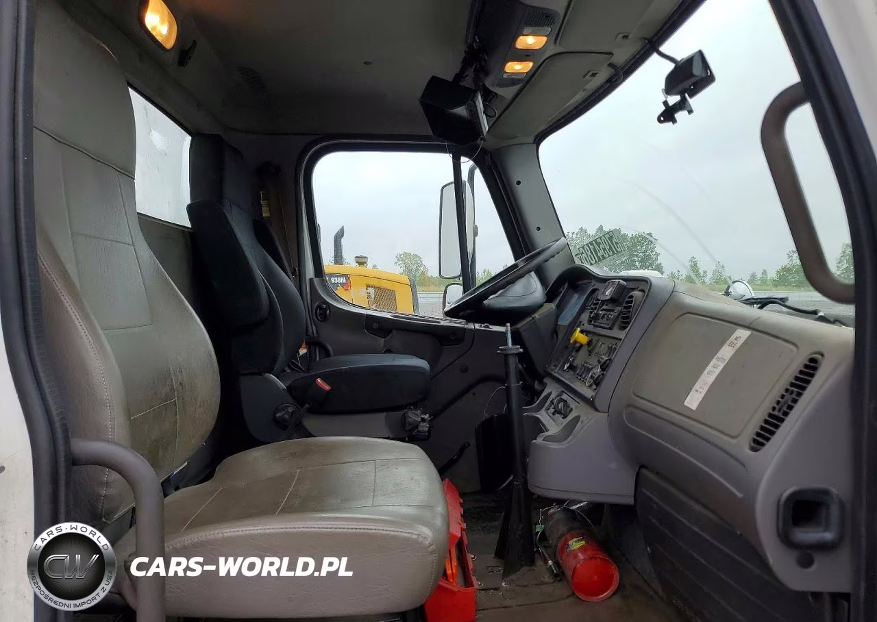 2016 Freightliner M2 106 Medium Duty VIN:1FVHCYCYXGHHB4484 - 10
