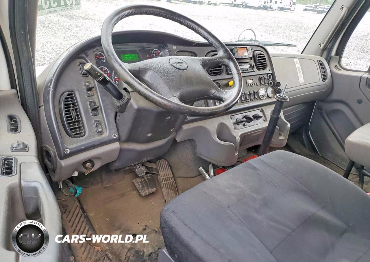 2016 Freightliner M2 106 Medium Duty VIN:1FVHCYCYXGHHB4484 - 8