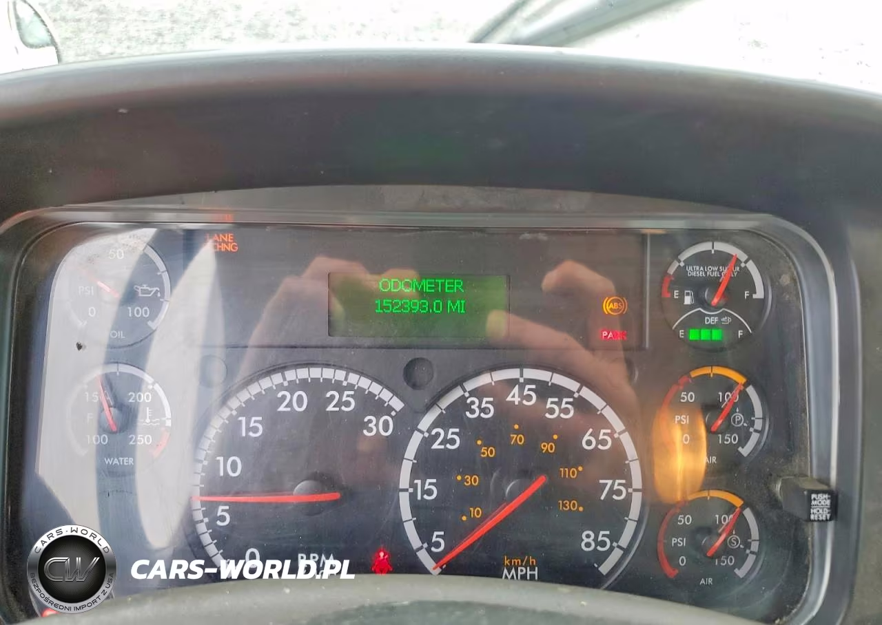 2016 Freightliner M2 106 Medium Duty VIN:1FVHCYCYXGHHB4484 - 9