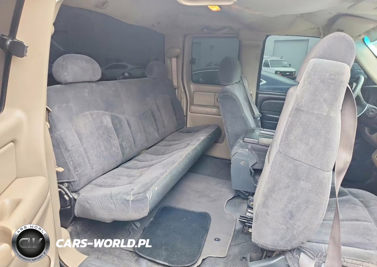 2001 Chevrolet Silverado C1500 VIN:2GCEC19V711315286 - 10