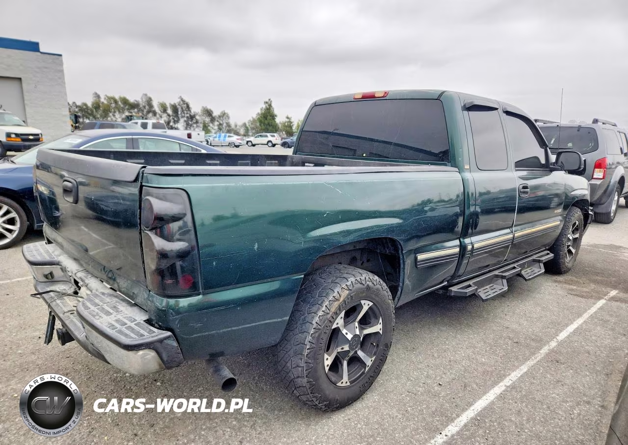 2001 Chevrolet Silverado C1500 VIN:2GCEC19V711315286 - 3