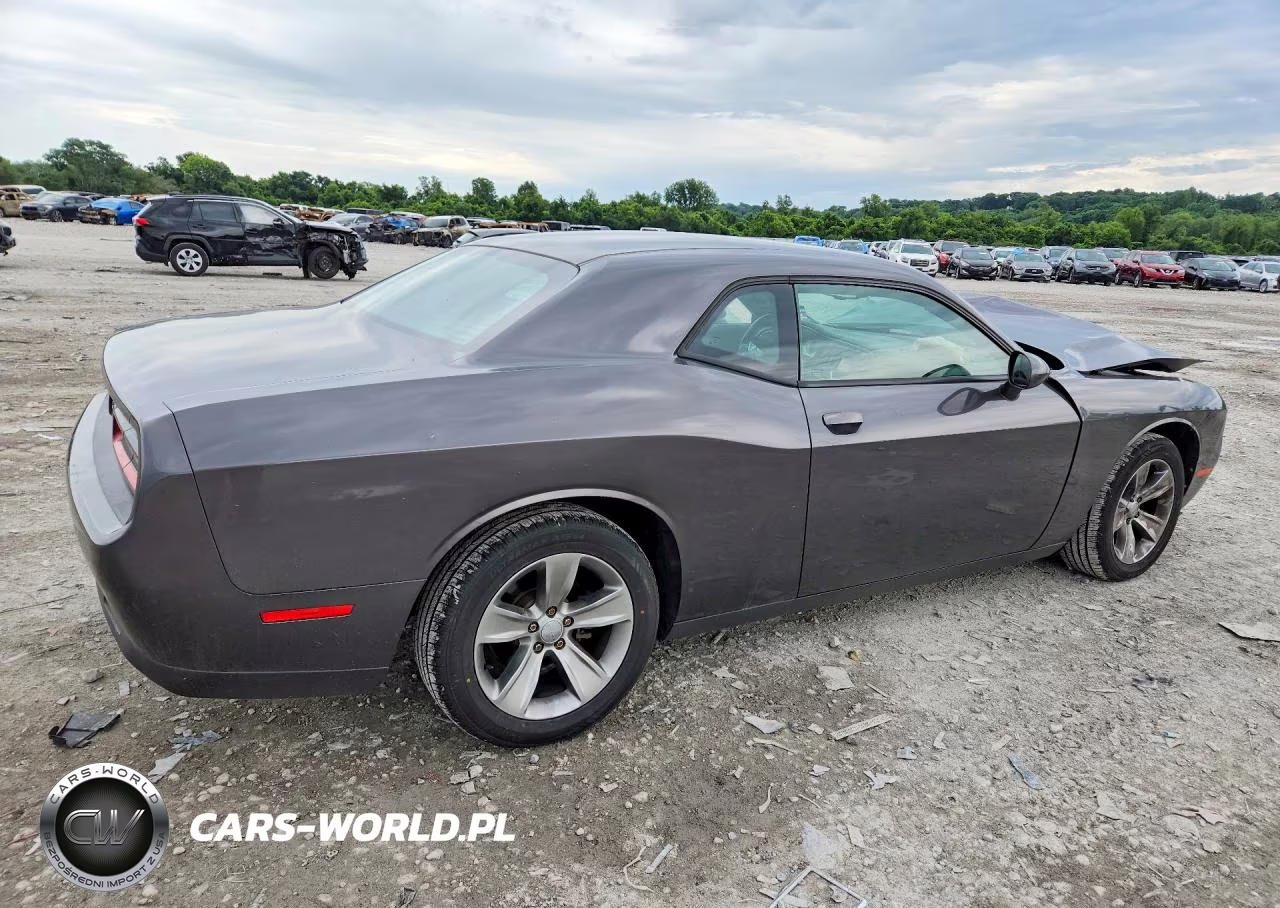 2016 Dodge Challenger Sxt VIN:2C3CDZAG0GH231993 - 3