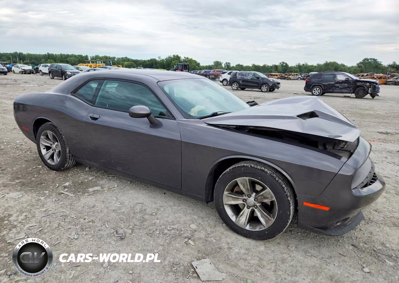 2016 Dodge Challenger Sxt VIN:2C3CDZAG0GH231993 - 4