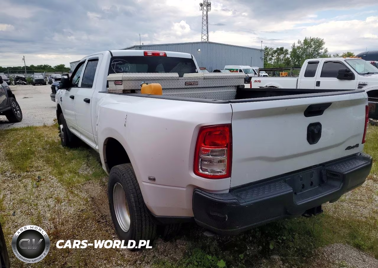 2023 Ram 3500 Tradesman VIN:3C63RRGL1PG652002 - 4