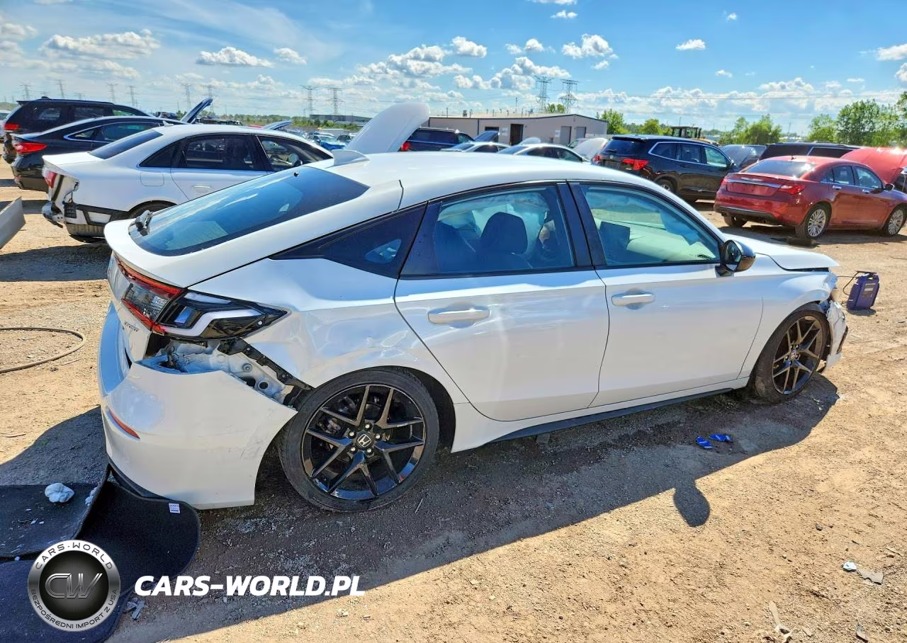 2024 Honda Civic Sport VIN:19XFL2H86RE009782 - 3