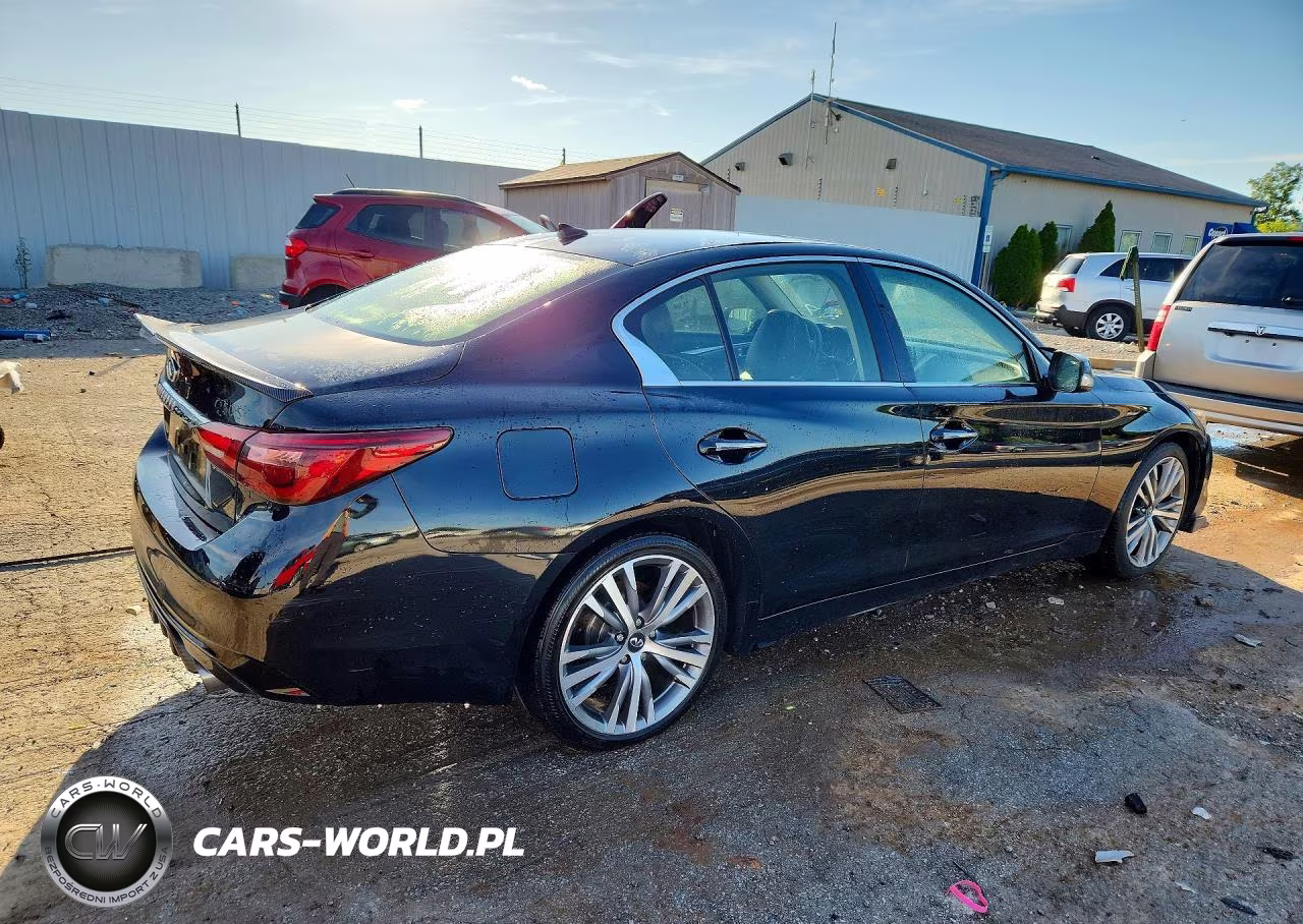 2018 Infiniti Q50 Luxe VIN:JN1EV7AR5JM439978 - 3