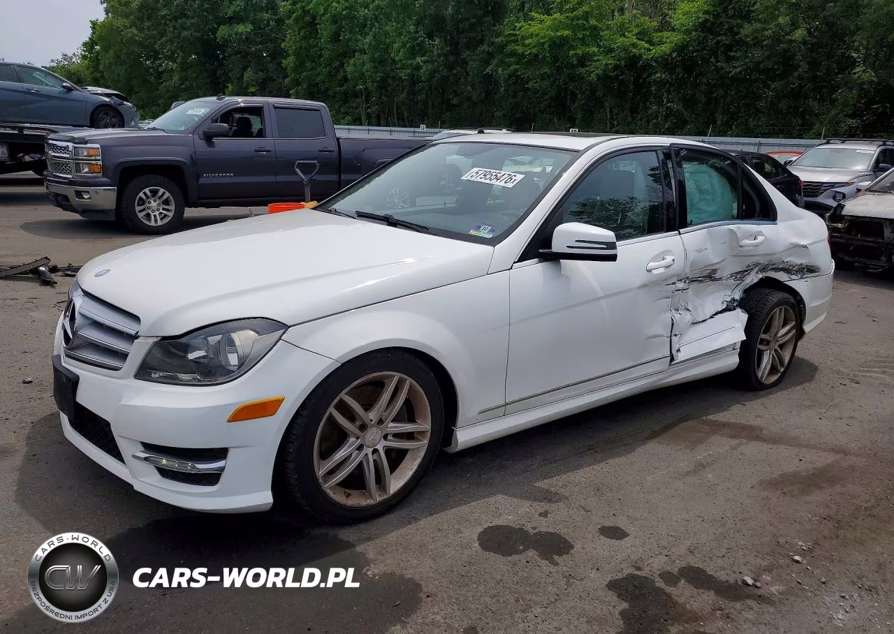 2013 Mercedes-Benz C 300 4Matic – zdjęcie 1 z 12