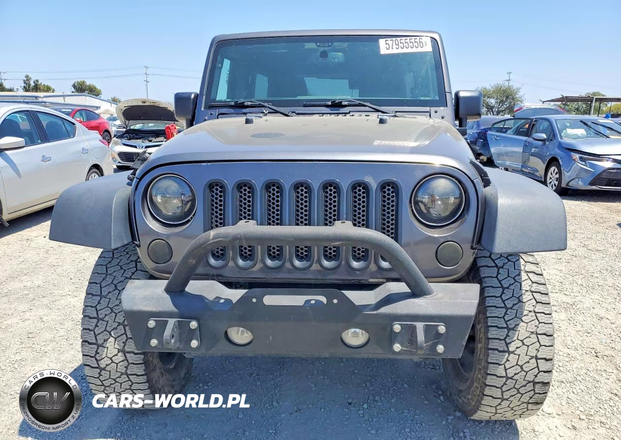 2017 Jeep Wrangler Unlimited Sport 4X4 VIN:1C4BJWDGXHL742948 - 5