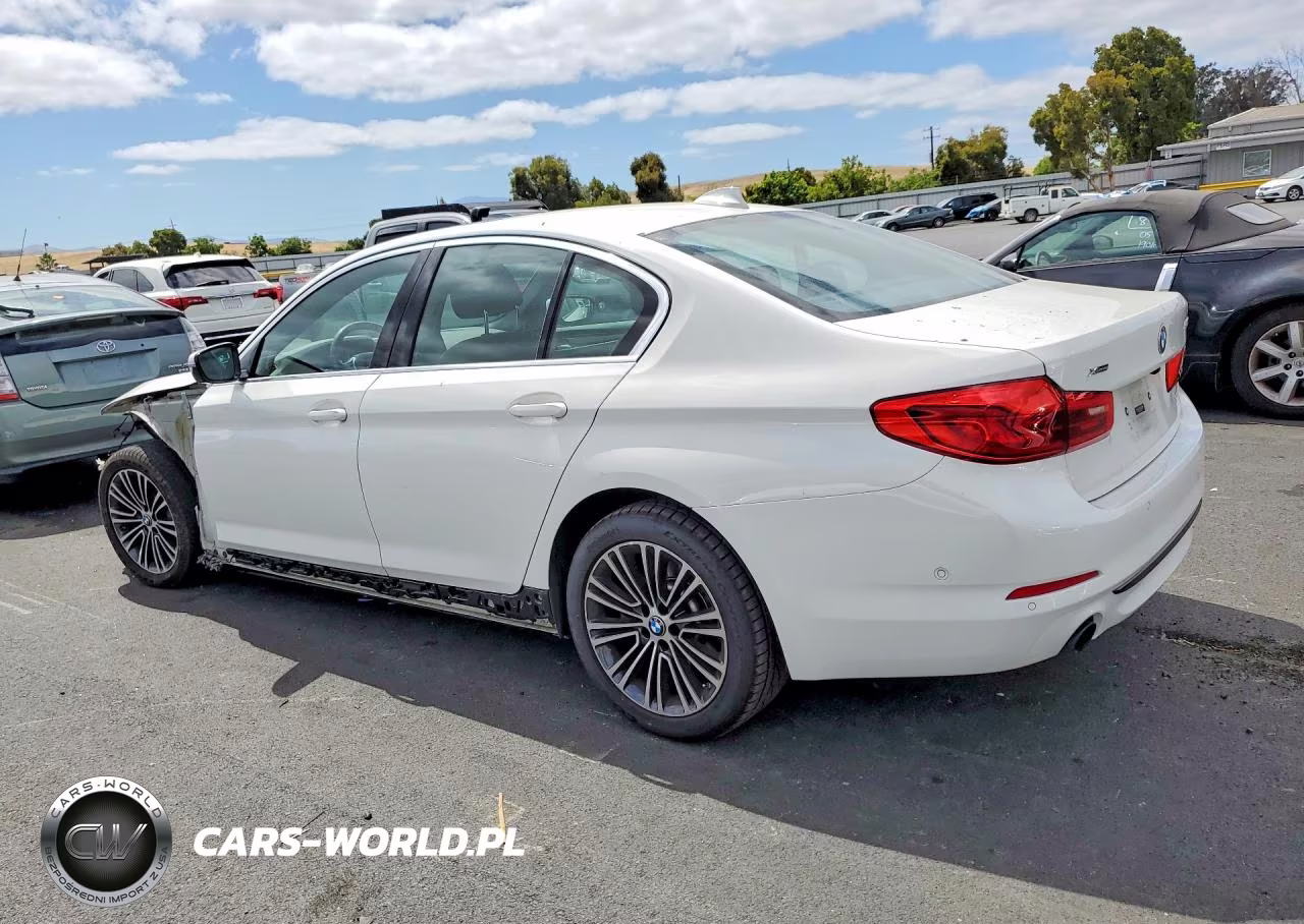 2020 BMW 530 Xi VIN:WBAJR7C02LCE53747 - 2