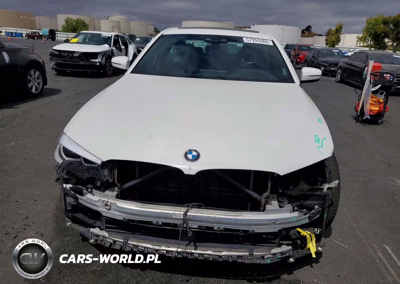 2020 BMW 530 Xi VIN:WBAJR7C02LCE53747 - 5