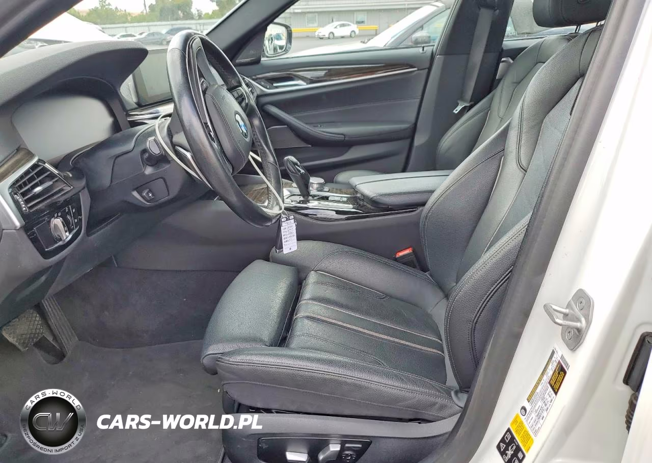 2020 BMW 530 Xi VIN:WBAJR7C02LCE53747 - 7