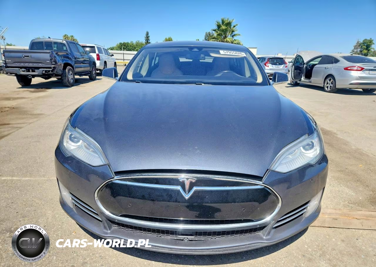 2014 Tesla Model S VIN:5YJSA1H12EFP60545 - 5