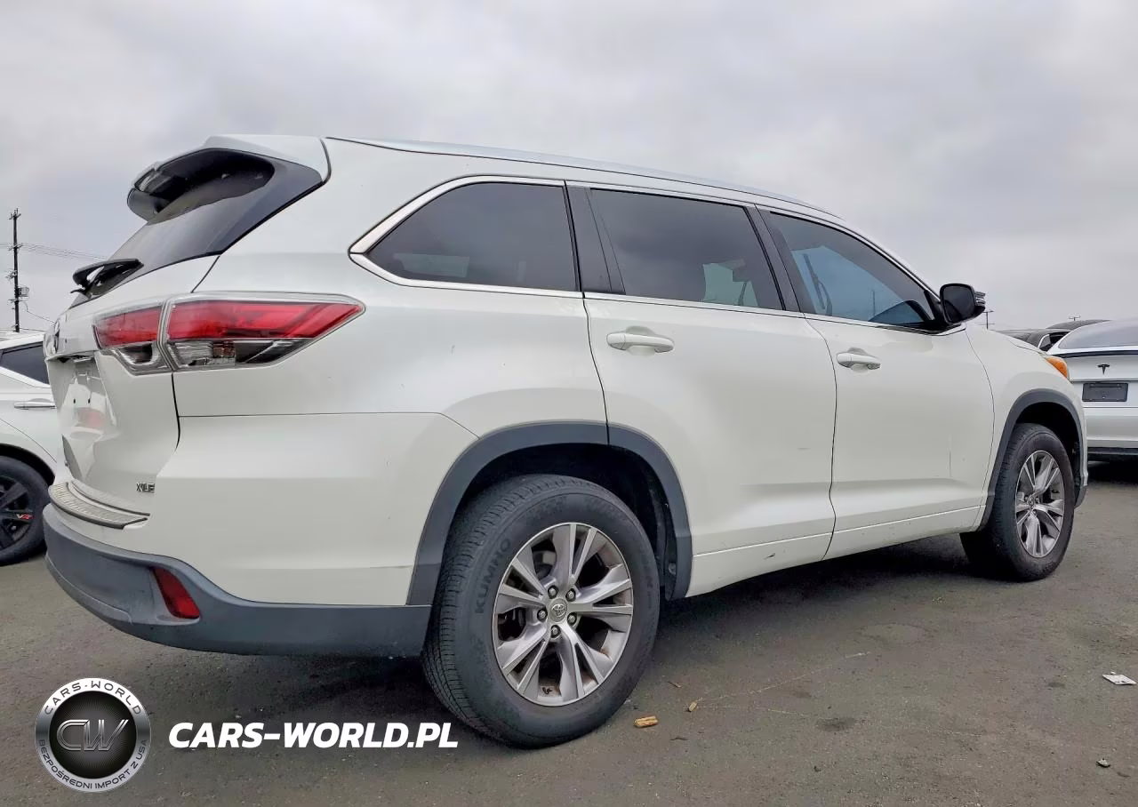 2014 Toyota Highlander Xle VIN:5TDKKRFH6ES027308 - 3