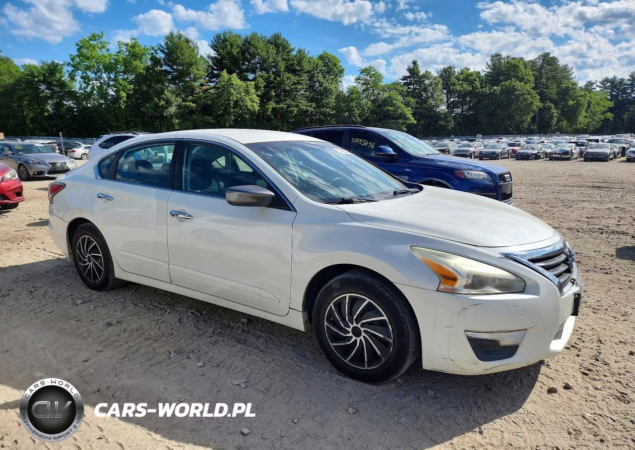 2015 Nissan Altima 2.5 VIN:1N4AL3AP7FN360991 - 4