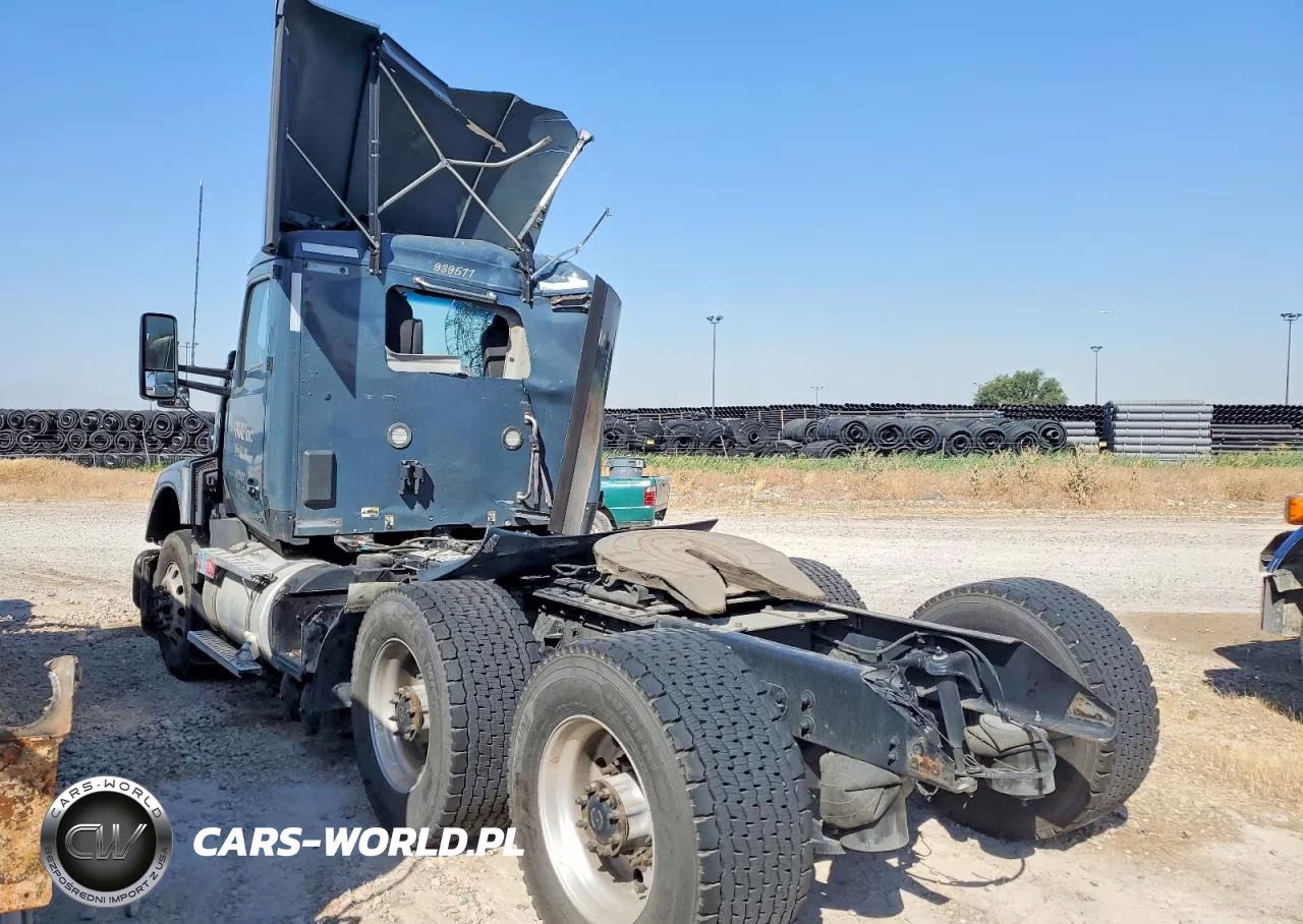 2023 Kenworth T680 Semi Truck VIN:1XKYDK9X6PJ263993 - 3