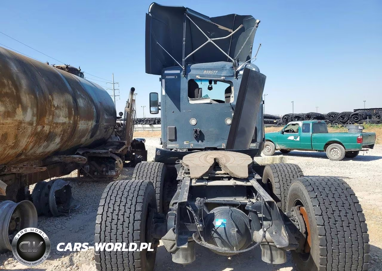 2023 Kenworth T680 Semi Truck VIN:1XKYDK9X6PJ263993 - 6
