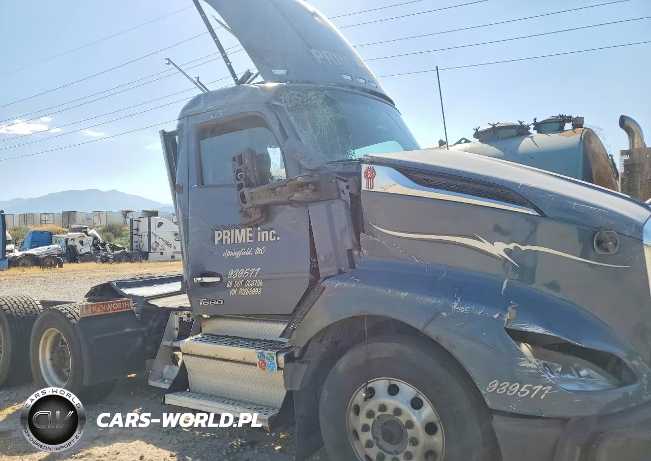 2023 Kenworth T680 Semi Truck VIN:1XKYDK9X6PJ263993 - 9