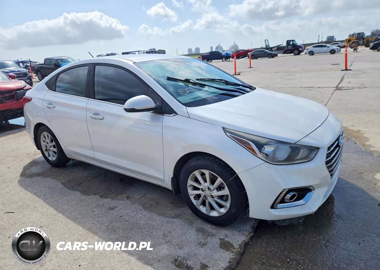 2019 Hyundai Accent Sel VIN:3KPC24A33KE060582 - 4