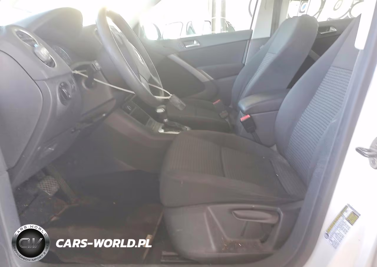 2010 Volkswagen Tiguan VIN:WVGAV7AX9AW001295 - 7