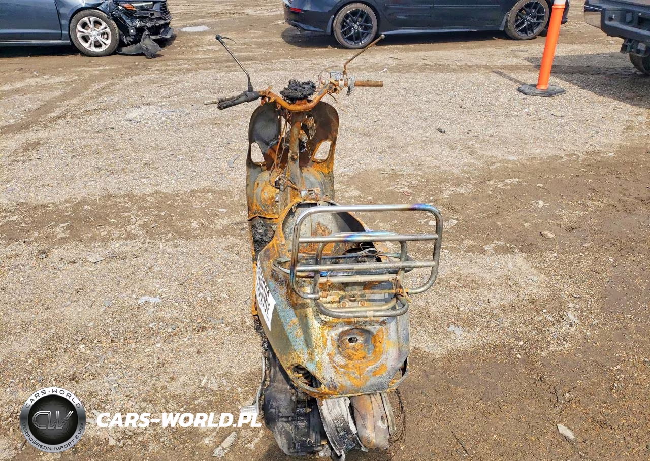 2007 Vespa Lx 150 VIN:ZAPM448F175008979 - 4
