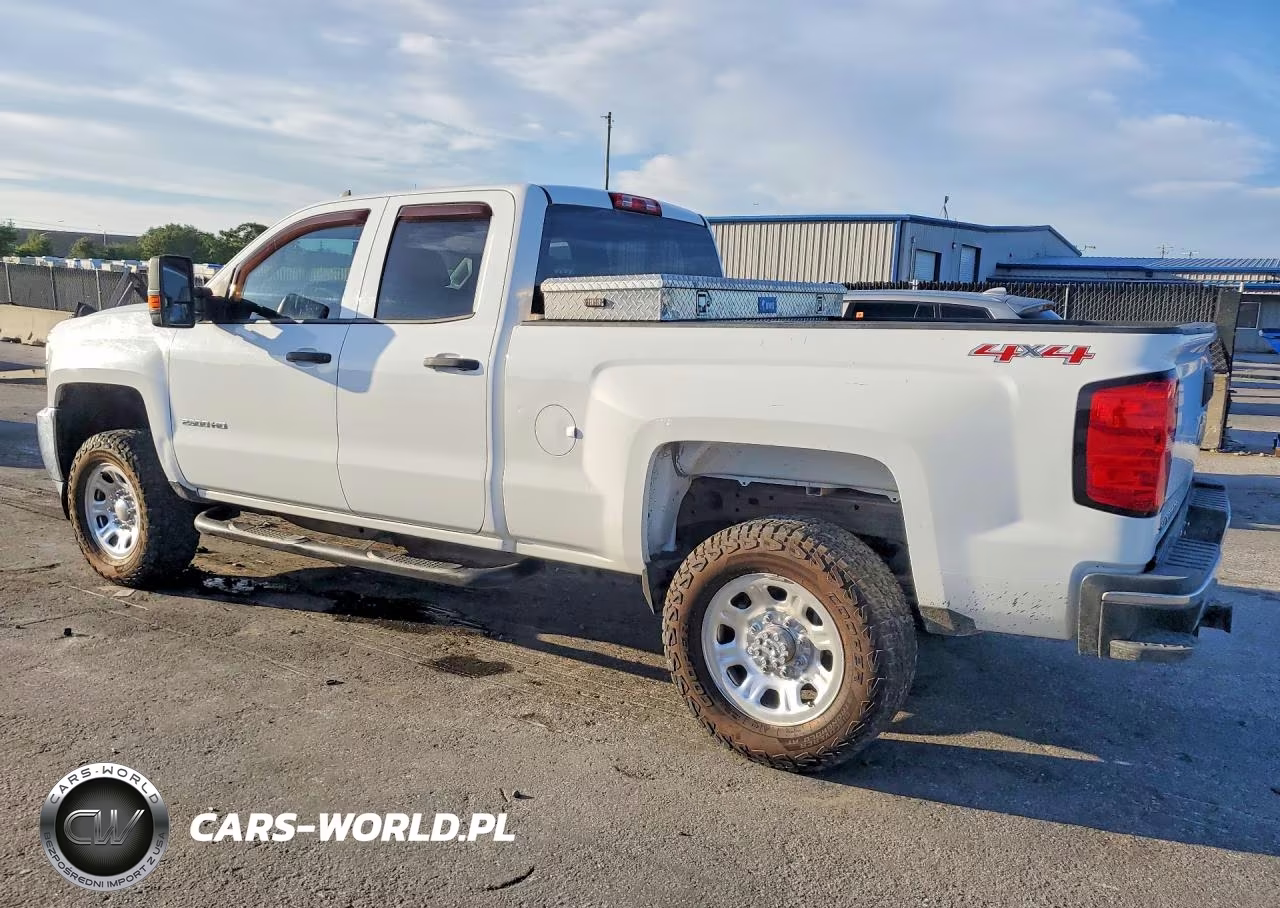 2015 Chevrolet Silverado K2500 Heavy Duty VIN:1GC2KUEG3FZ546196 - 2