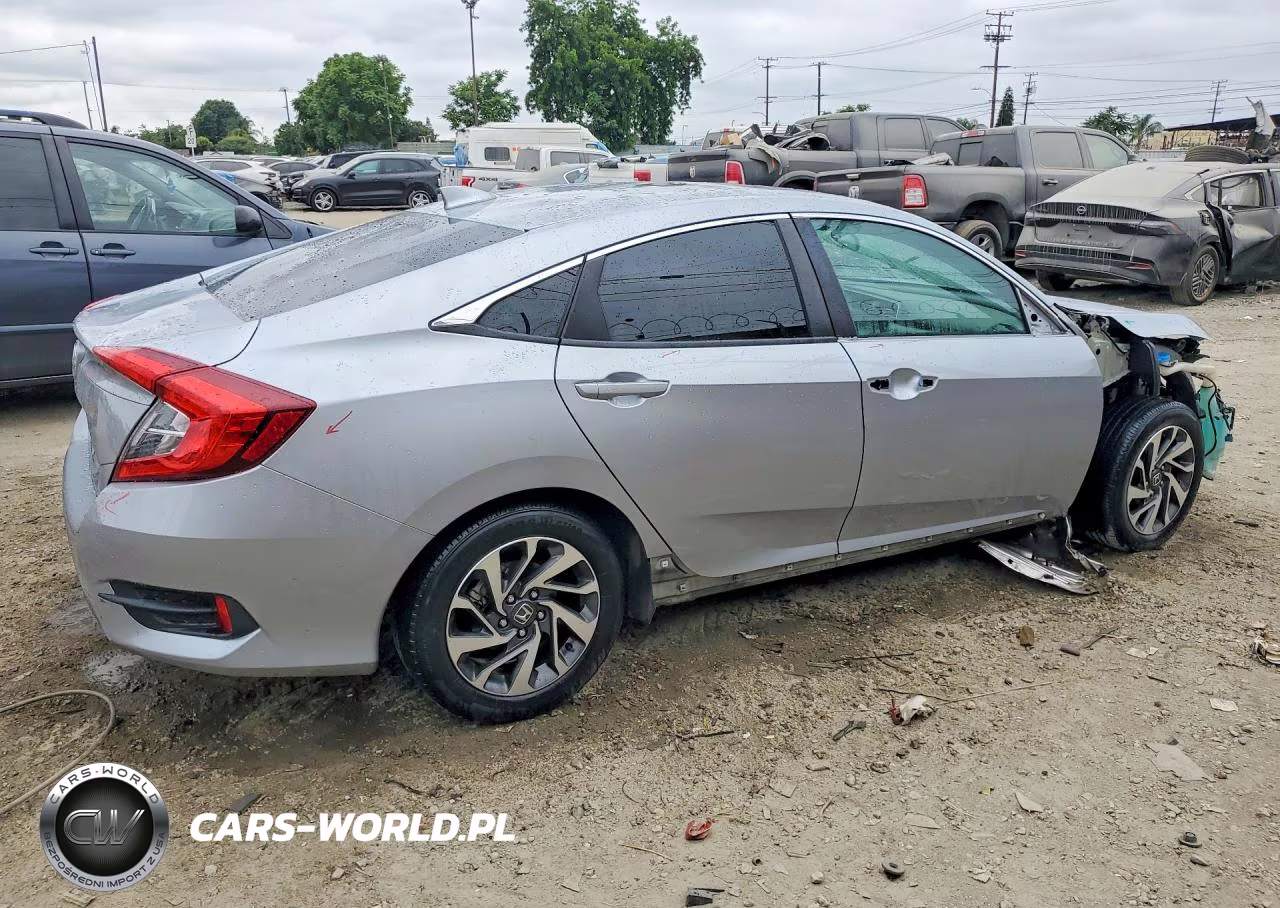 2018 Honda Civic Ex VIN:2HGFC2F7XJH577893 - 3
