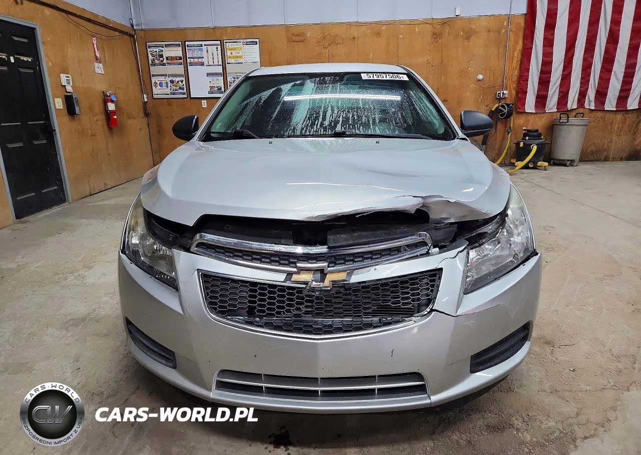 2013 Chevrolet Cruze Ls VIN:1G1PA5SH4D7109238 - 5