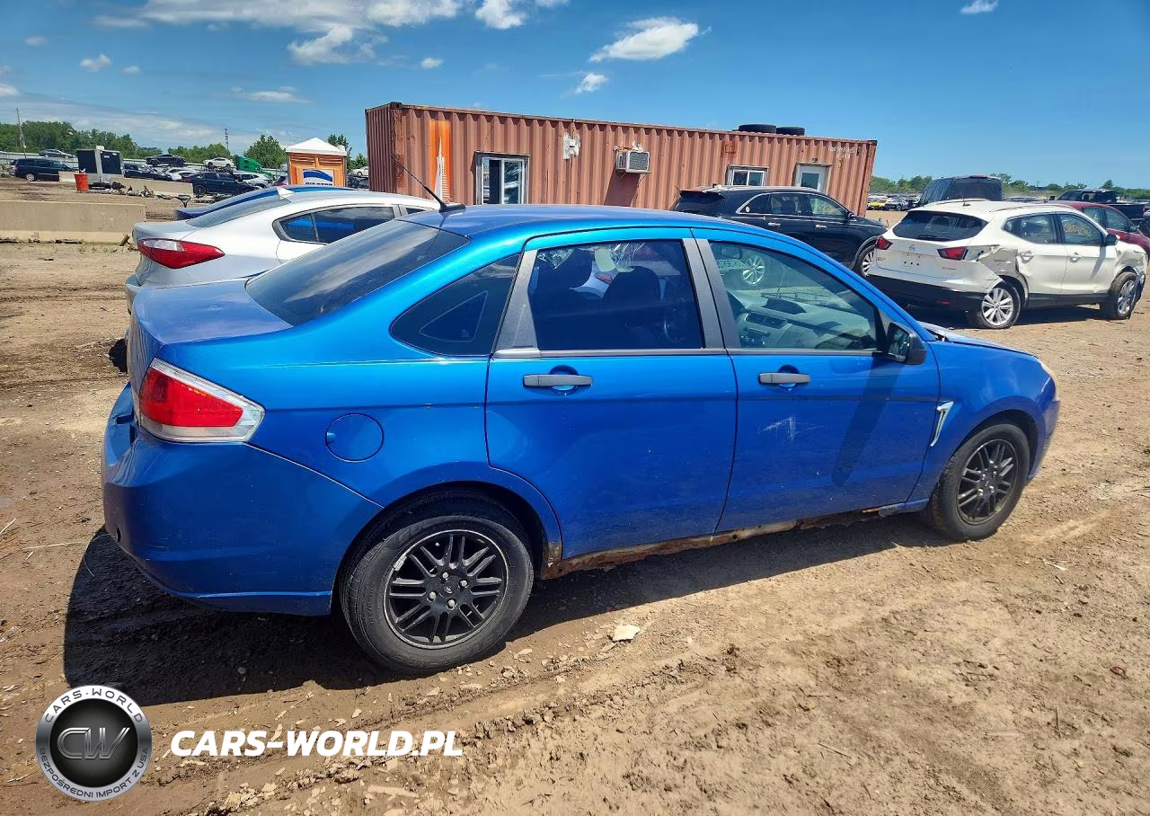 2011 Ford Focus Se VIN:1FAHP3FN2BW175701 - 3