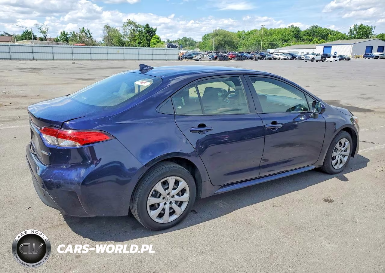 2023 Toyota Corolla Hybrid Le VIN:JTDBCMFE8PJ005655 - 3