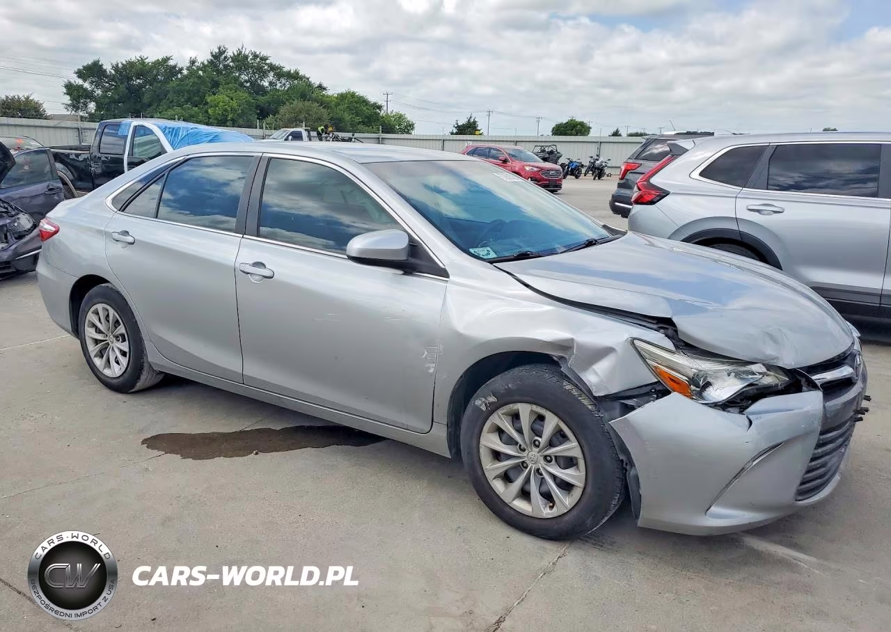 2015 Toyota Camry Le VIN:4T4BF1FK2FR477411 - 4
