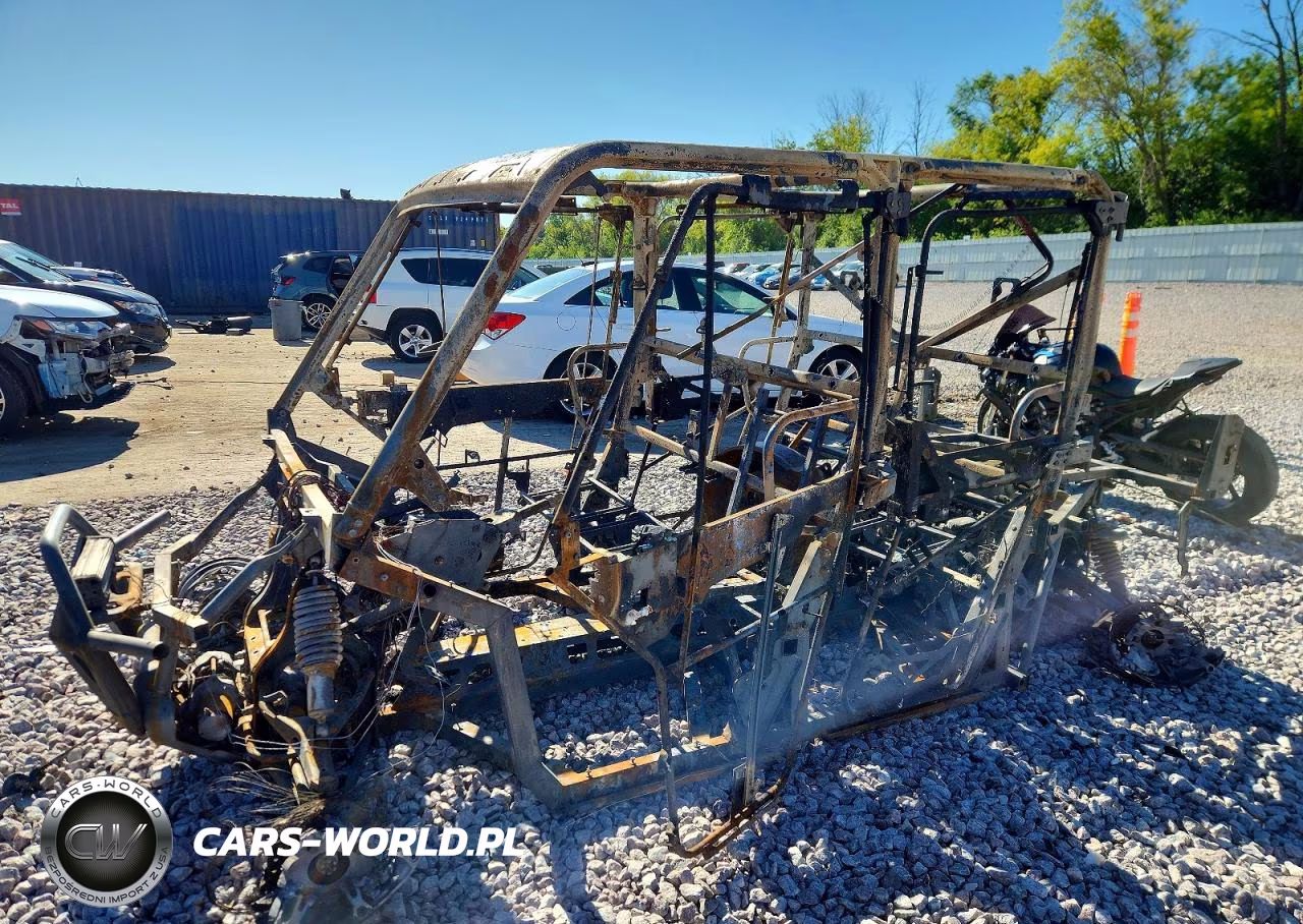 2022 Can-Am Defender Utility Vehicle VIN:3JBUUAX44NK000476 - 3