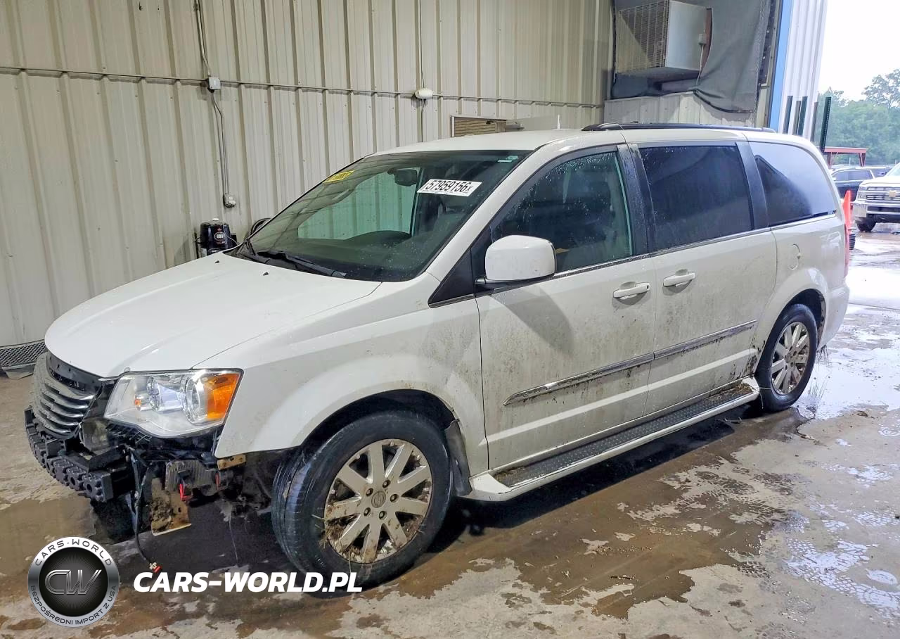 2016 Chrysler Town & Country Touring