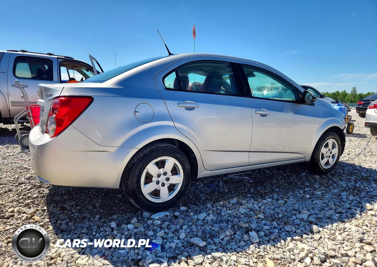 2013 Chevrolet Sonic Ls VIN:1G1JA5SHXD4132613 - 3