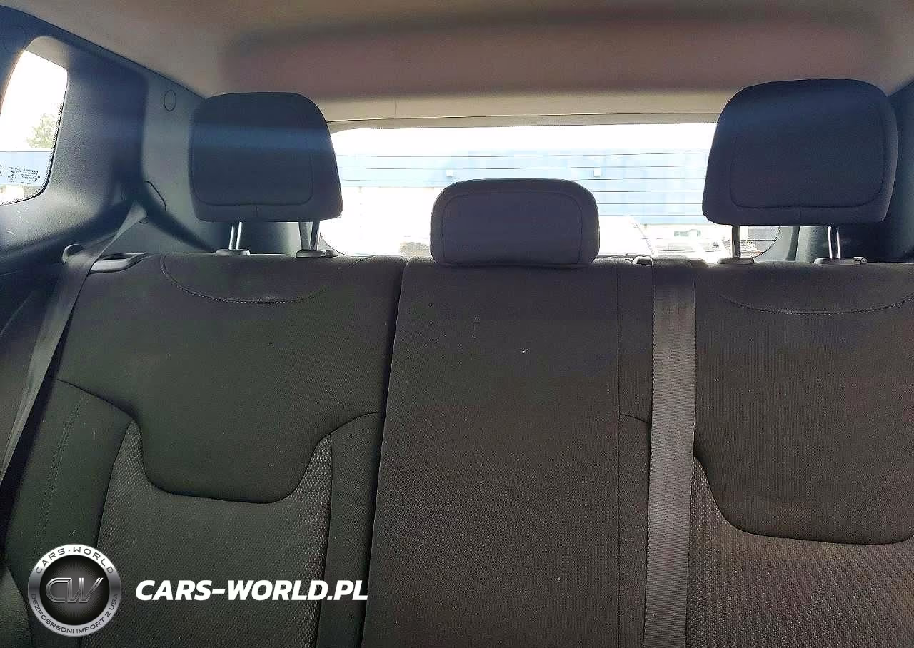 2018 Jeep Renegade Sport VIN:ZACCJBAH7JPH22216 - 10
