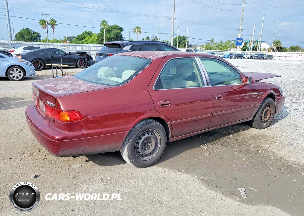 2000 Toyota Camry Ce VIN:4T1BG22K3YU758090 - 3
