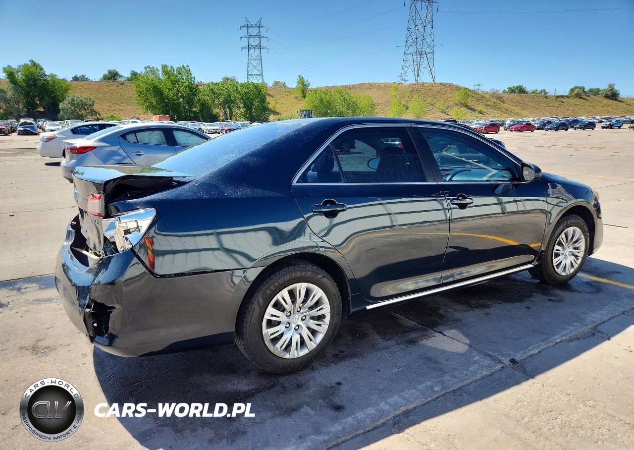2014 Toyota Camry Le VIN:4T1BF1FKXEU312571 - 3