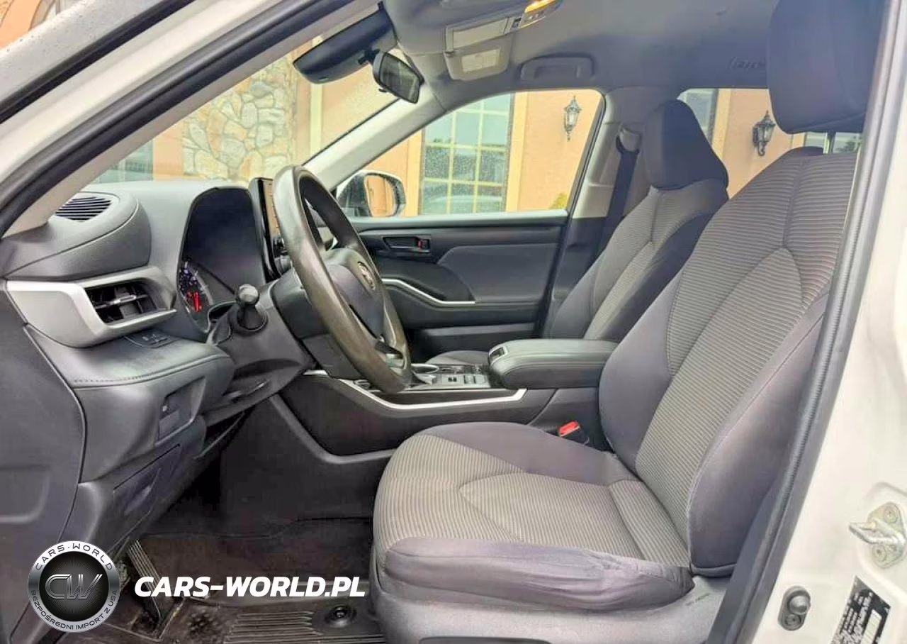 2020 Toyota Highlander L VIN:5TDCZRBHXLS045636 - 7