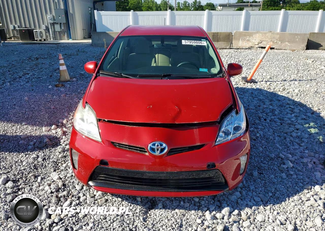 2013 Toyota Prius Two VIN:JTDKN3DU5D5667163 - 5