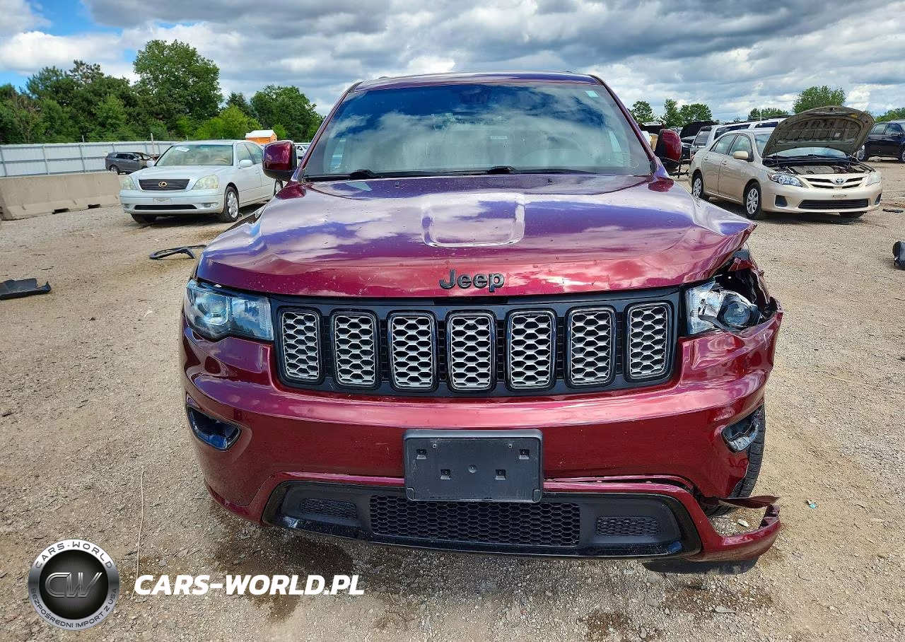 2018 Jeep Grand Cherokee Laredo VIN:1C4RJFAG8JC162932 - 5