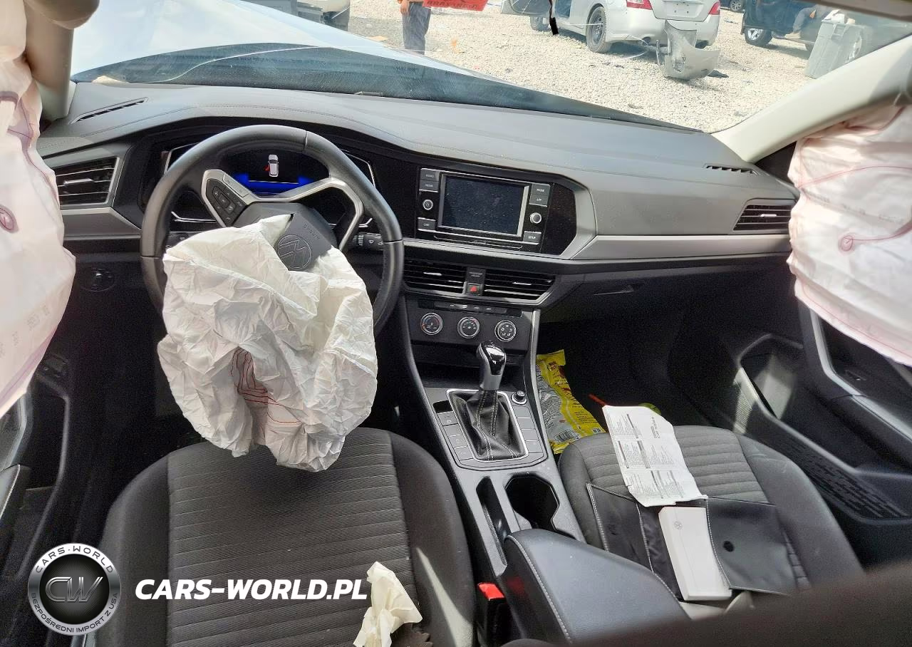 2024 Volkswagen Jetta S VIN:3VW5M7BU3RM004005 - 8